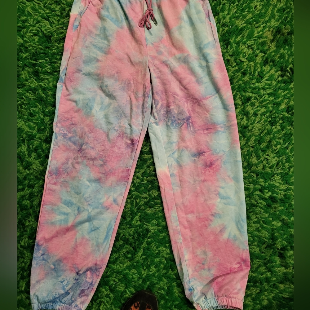 Sweat pants